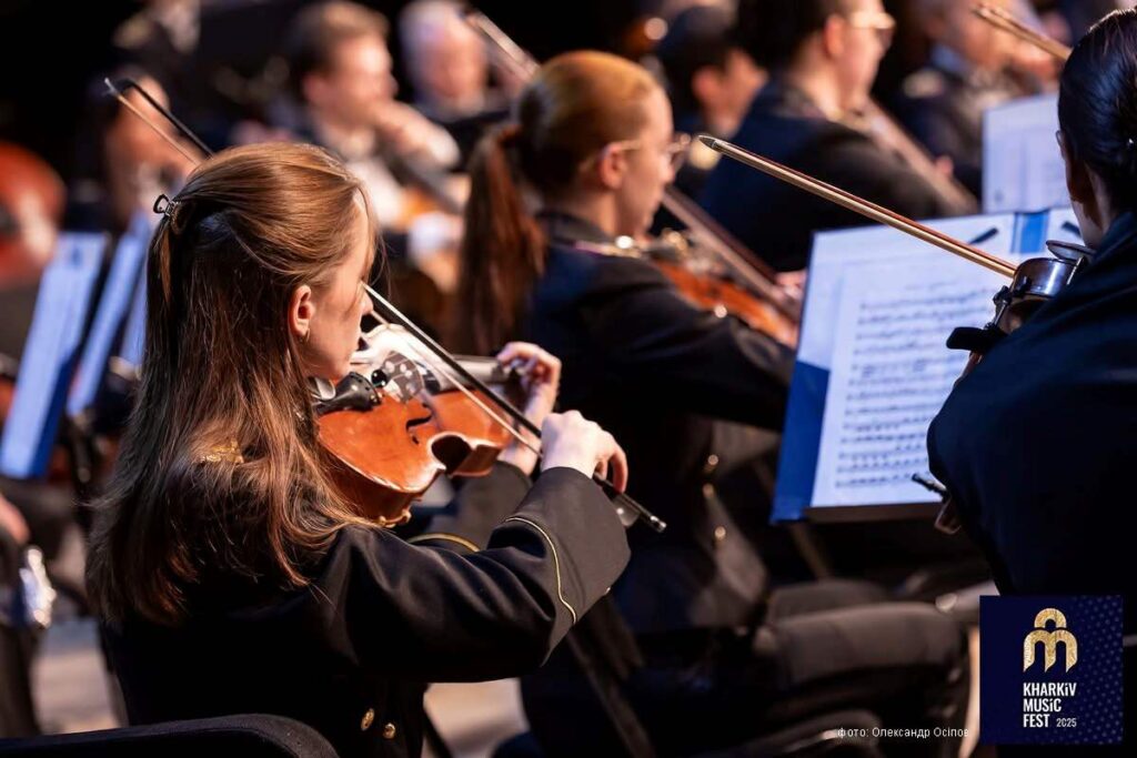 «ВОЛОНТЕРИ»: SHYMAN та Національний президентський оркестр створили пісню-подяку для українських волонтерів «ВОЛОНТЕРИ»: SHYMAN та Національний президентський оркестр створили пісню-подяку для українських волонтерів