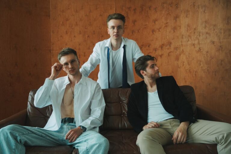 “Подаруй” – другий сингл DVA і ще одна щира історія