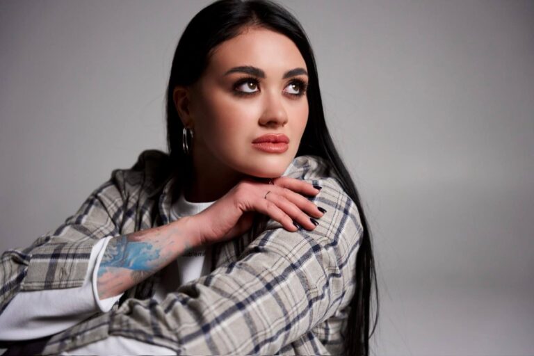 Емоційний бунт: YASENSOVA з треком «Нірвана» Емоційний бунт: YASENSOVA з треком «Нірвана»