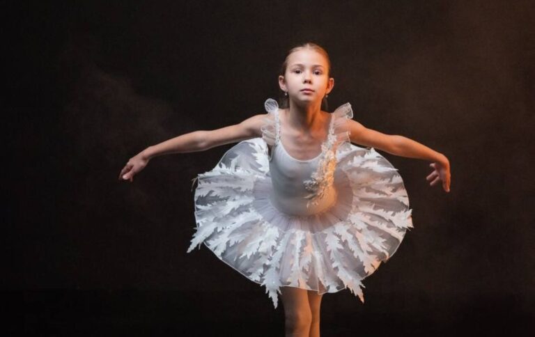 Єва Буклів презентувала пісню «Мрія» – історію світла, віри та дитячих див Єва Буклів презентувала пісню «Мрія» – історію світла, віри та дитячих див