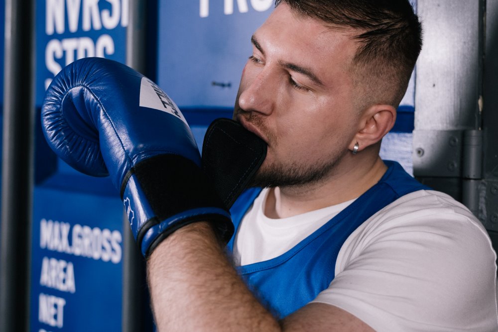 Новий реліз VOLODIN «КУПІДОН-СТАЖЕР»: сарказм і щирість у пісні про любовні фейли