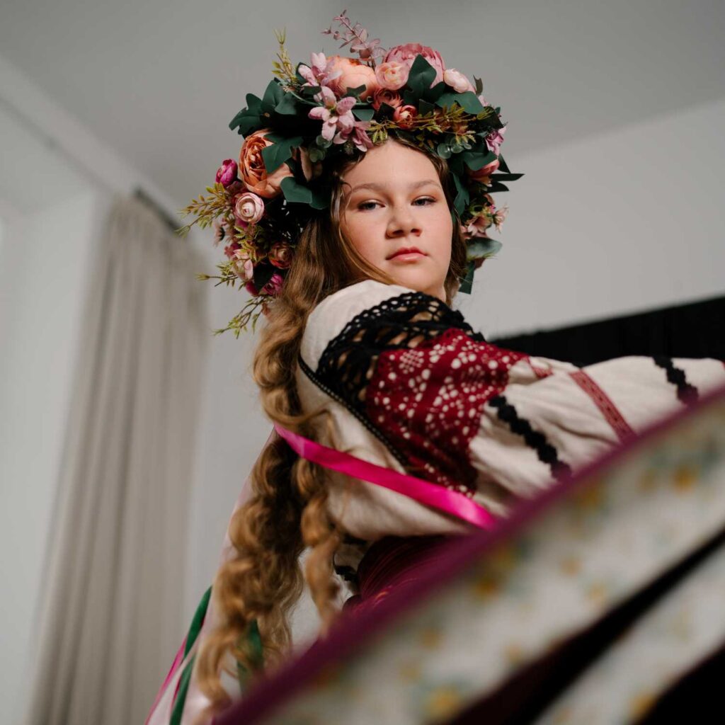 «Де б я не зростала - я донька степів»: Amalia презентувала пісню «Пам’ятаю» про любов до України