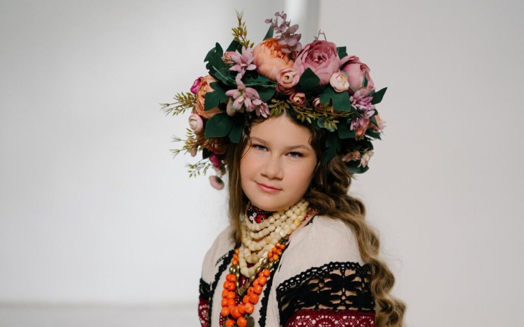 «Де б я не зростала - я донька степів»: Amalia презентувала пісню «Пам’ятаю» про любов до України Amalia презентувала пісню «Пам’ятаю» про любов до України