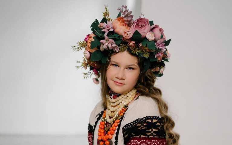 «Де б я не зростала - я донька степів»: Amalia презентувала пісню «Пам’ятаю» про любов до України Amalia презентувала пісню «Пам’ятаю» про любов до України
